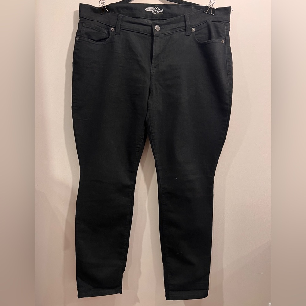 Old Navy Women’s The Diva Black Jeans